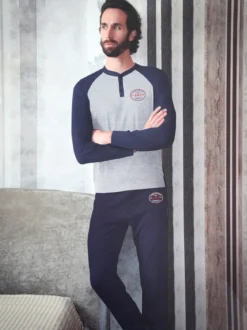 Aki Pigiama lungo da uomo in misto cotone