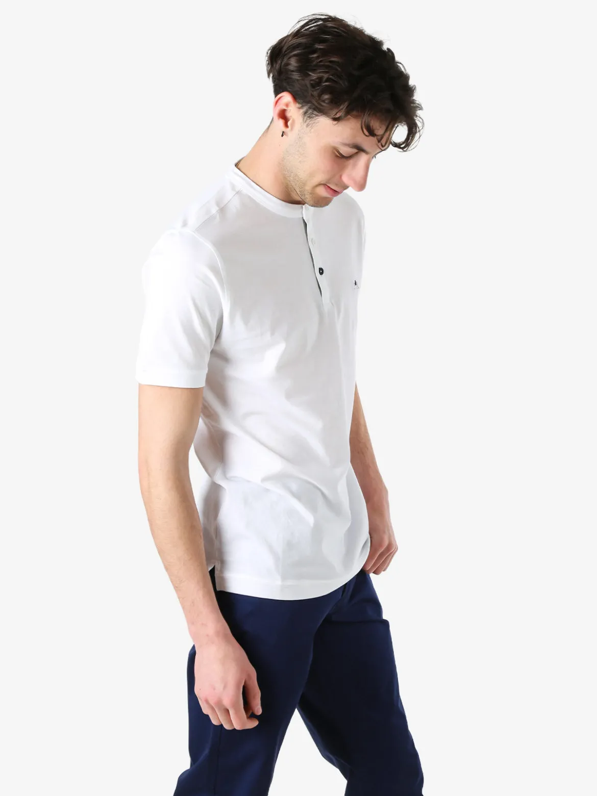 Baci & Abbracci T-shirt da uomo in cotone con bottoncini sullo scollo - bianco
