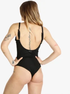 Bellissima Costume da bagno intero donna con imbottitura