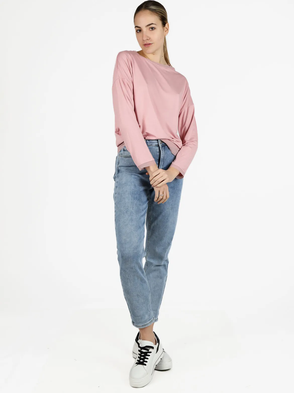 Daystar T-shirt donna a maniche lunghe con dettagli in voilè