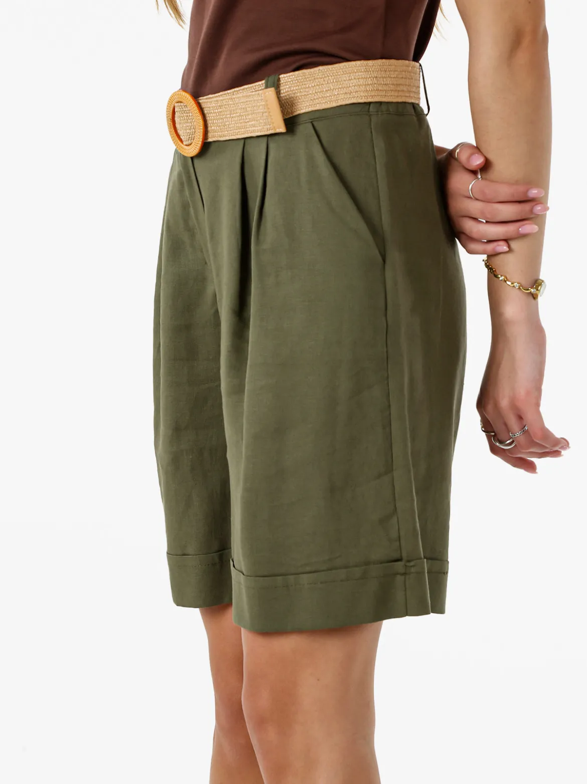 Frenetika Bermuda donna in misto lino con cintura in rafia - militare