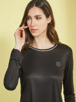 Laura Biagiotti Pigiama lungo da donna girocollo con logo di strass - nero