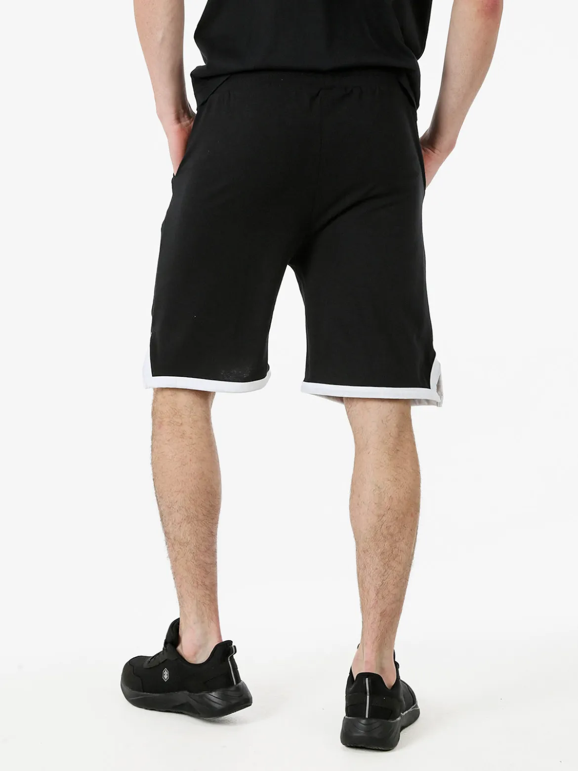 Lonsdale Bermuda sportivi da uomo in cotone con logo - nero