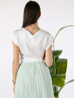 Melitea Blusa donna a maniche corte in tessuto effetto raso - bianco