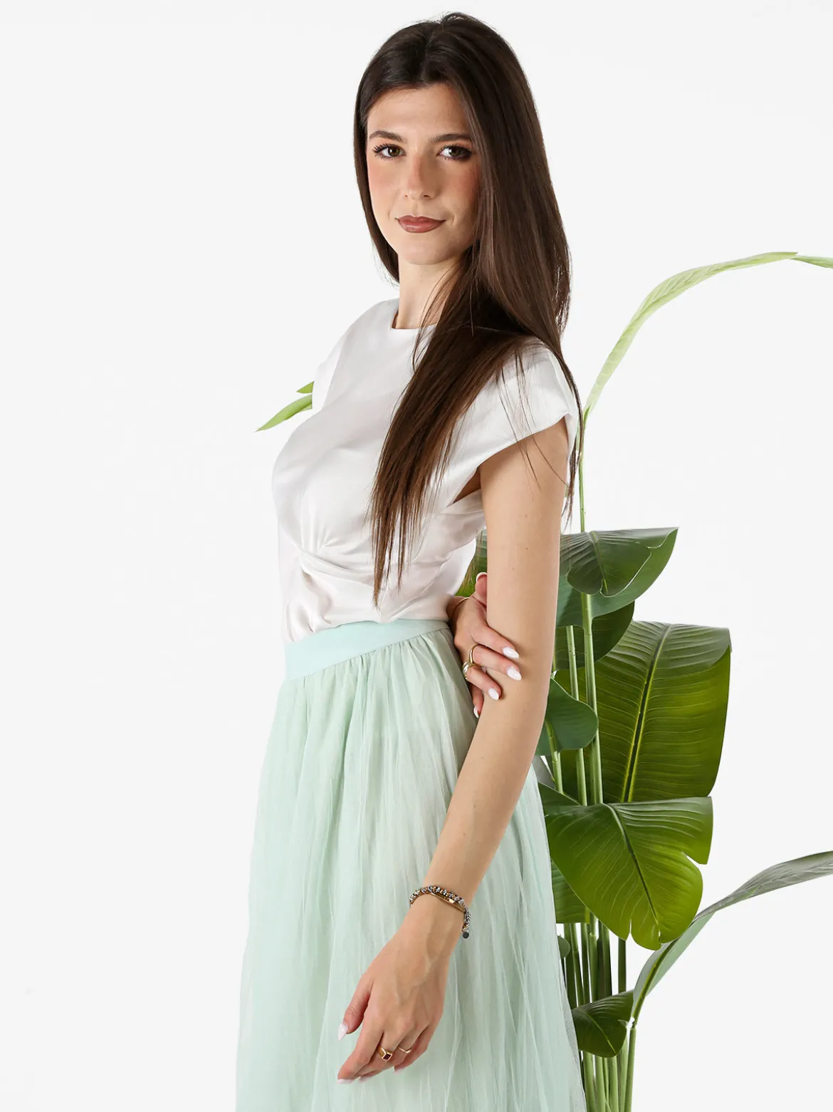 Melitea Blusa donna a maniche corte in tessuto effetto raso - bianco