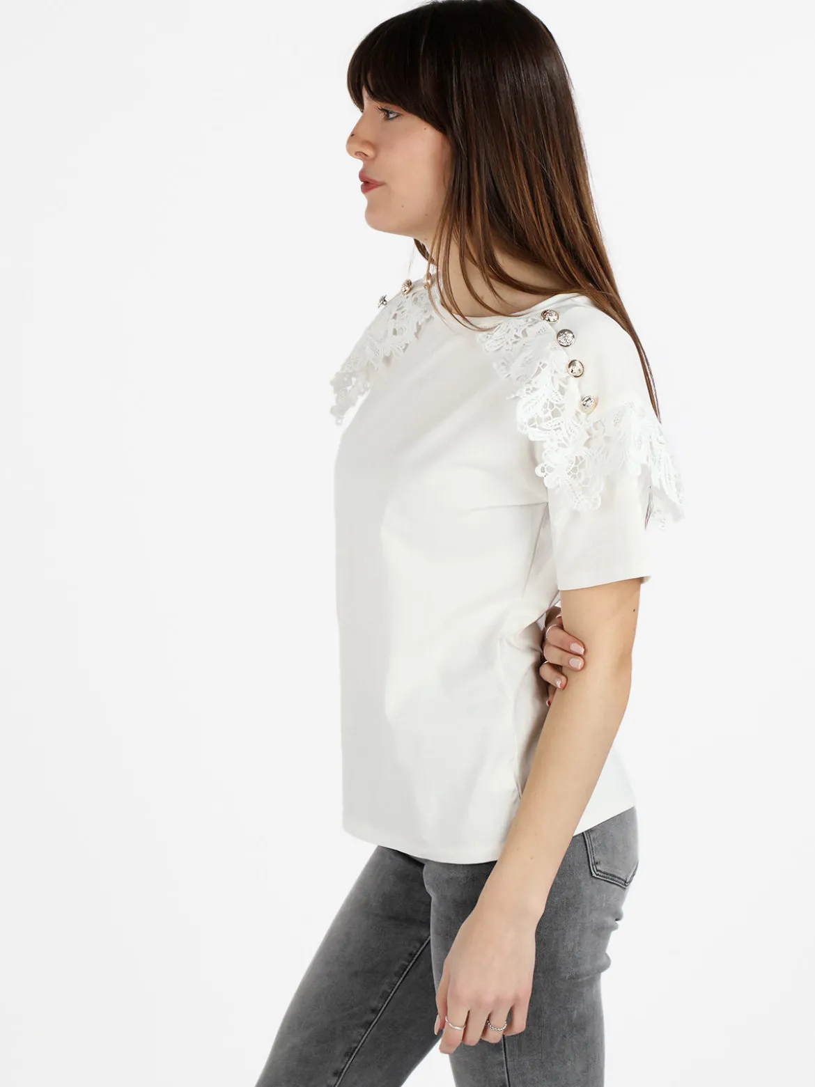 Monte Cervino T-shirt donna con ricami in macramè e bottoni decorati