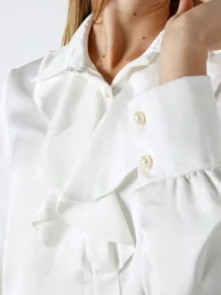 Solada Blusa donna con bottoni di perle e volant sullo scollo - bianco