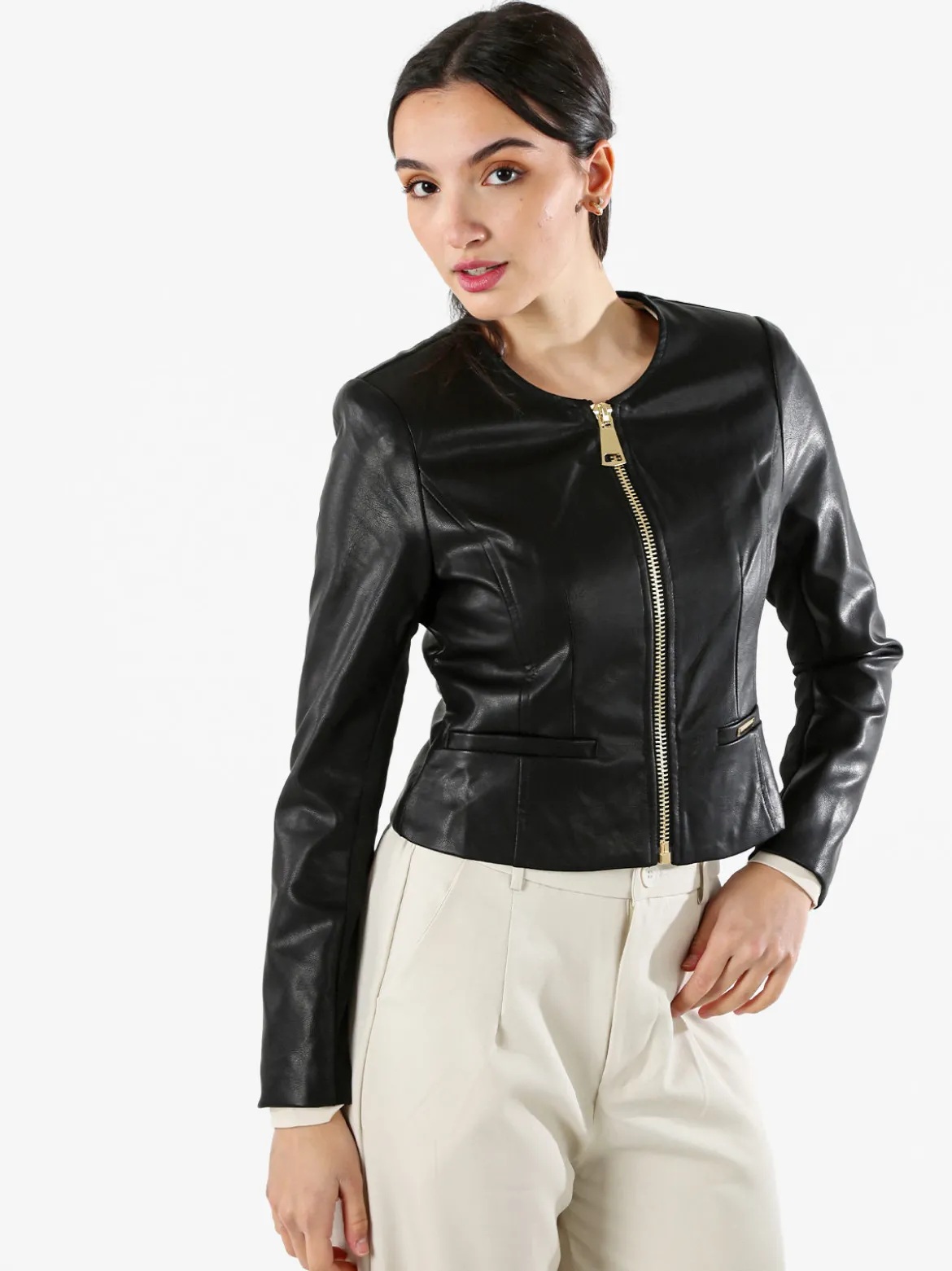 Solada Giacca corta da donna in ecopelle con zip - nero