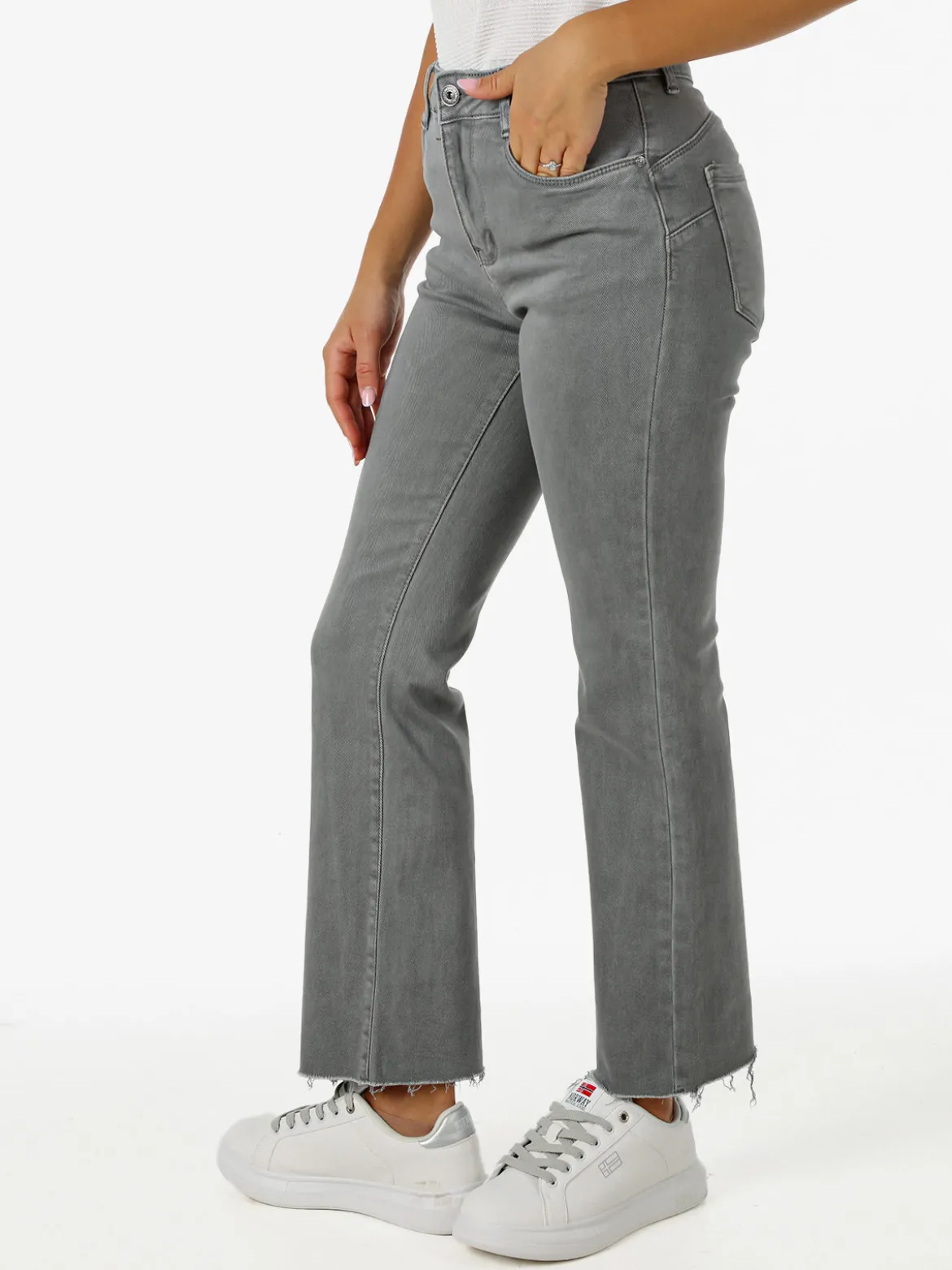 Solada Jeans donna cropped con finale taglio laser - grigio