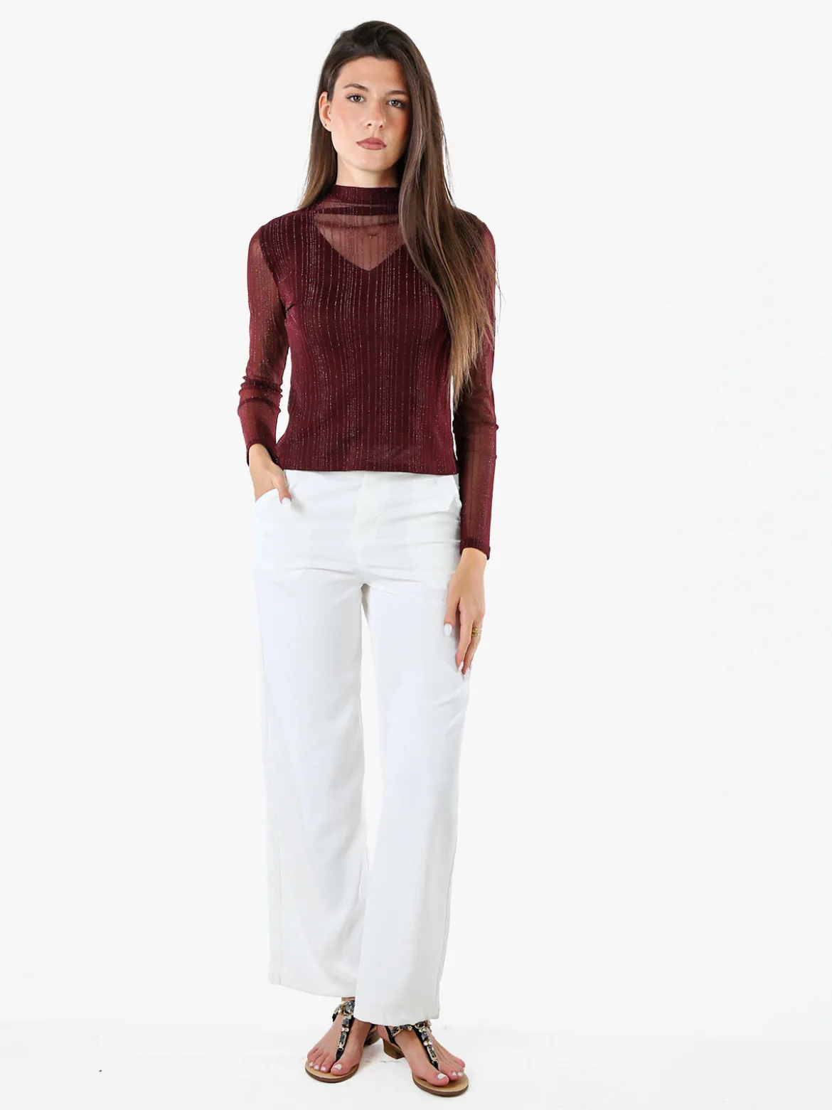 Solada Maglia donna accollata con maniche lunghe velate e dettagli lurex - bordeaux