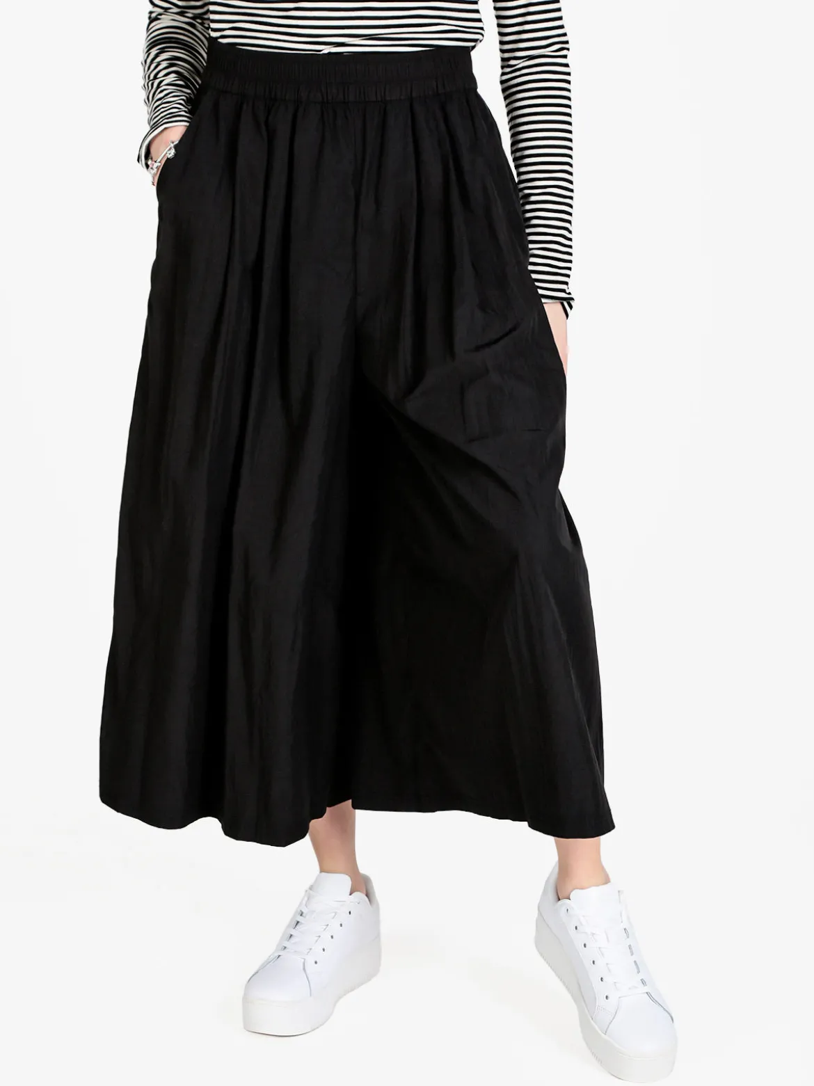 Solada Pantaloni donna cropped a palazzo effetto crespo