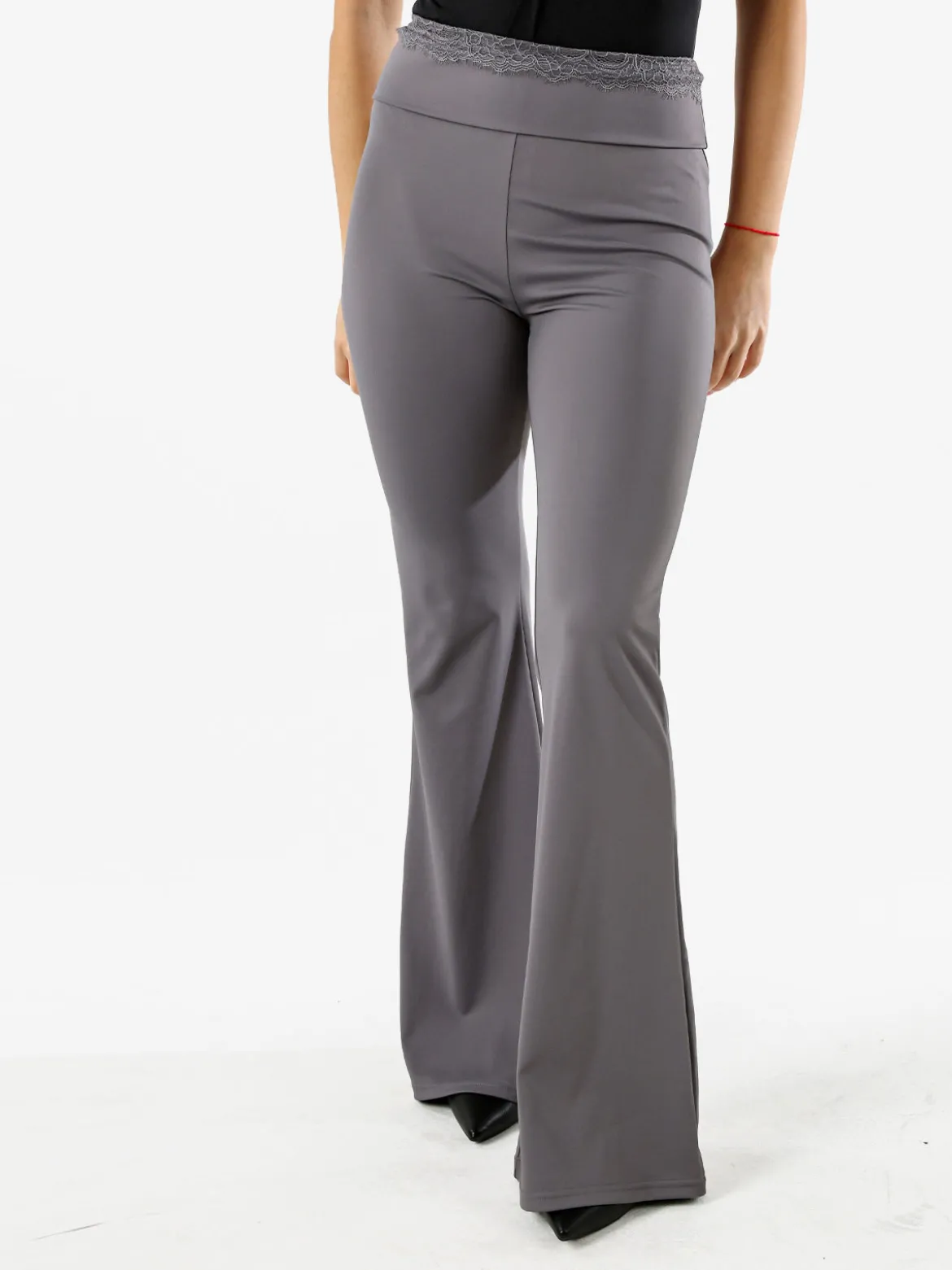 Solada Pantaloni eleganti a zampa con pizzo in vita - grigio