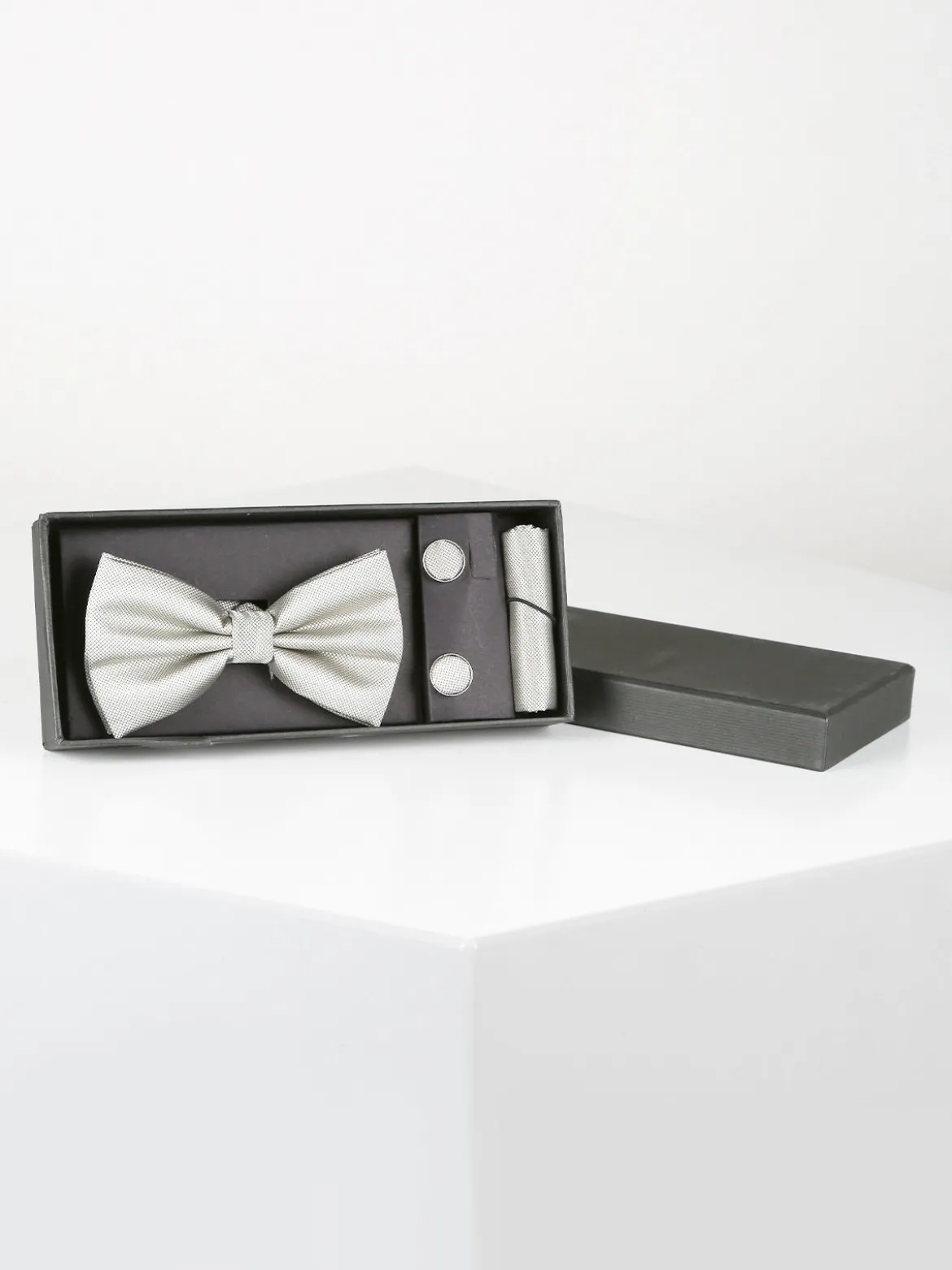 Solada Set 3 pezzi uomo con papillon gemelli e fazzoletto