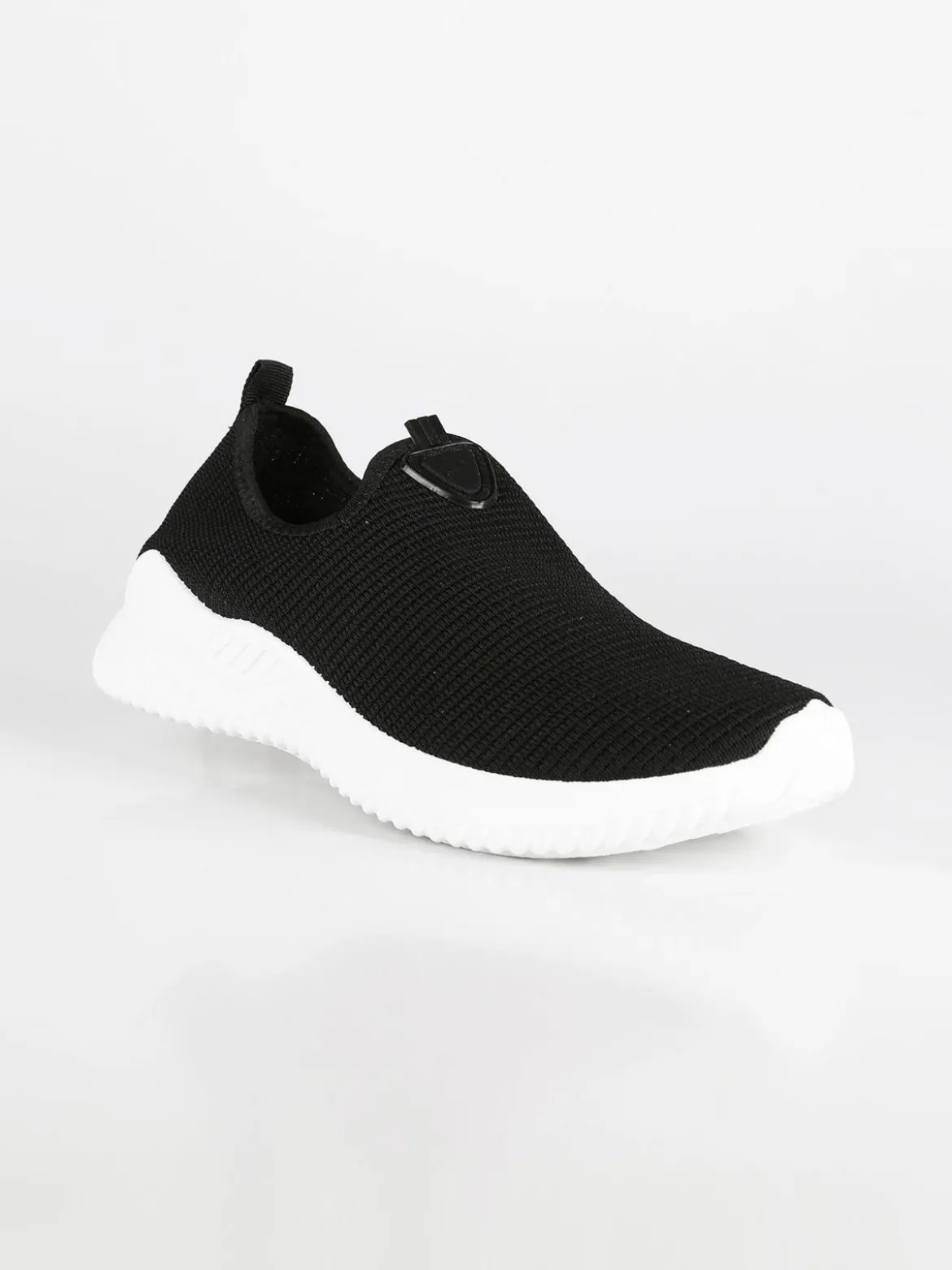 Solada Sneakers slip on nere