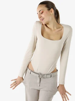 Solada Top body donna a maniche lunghe con scollo quadrato - beige