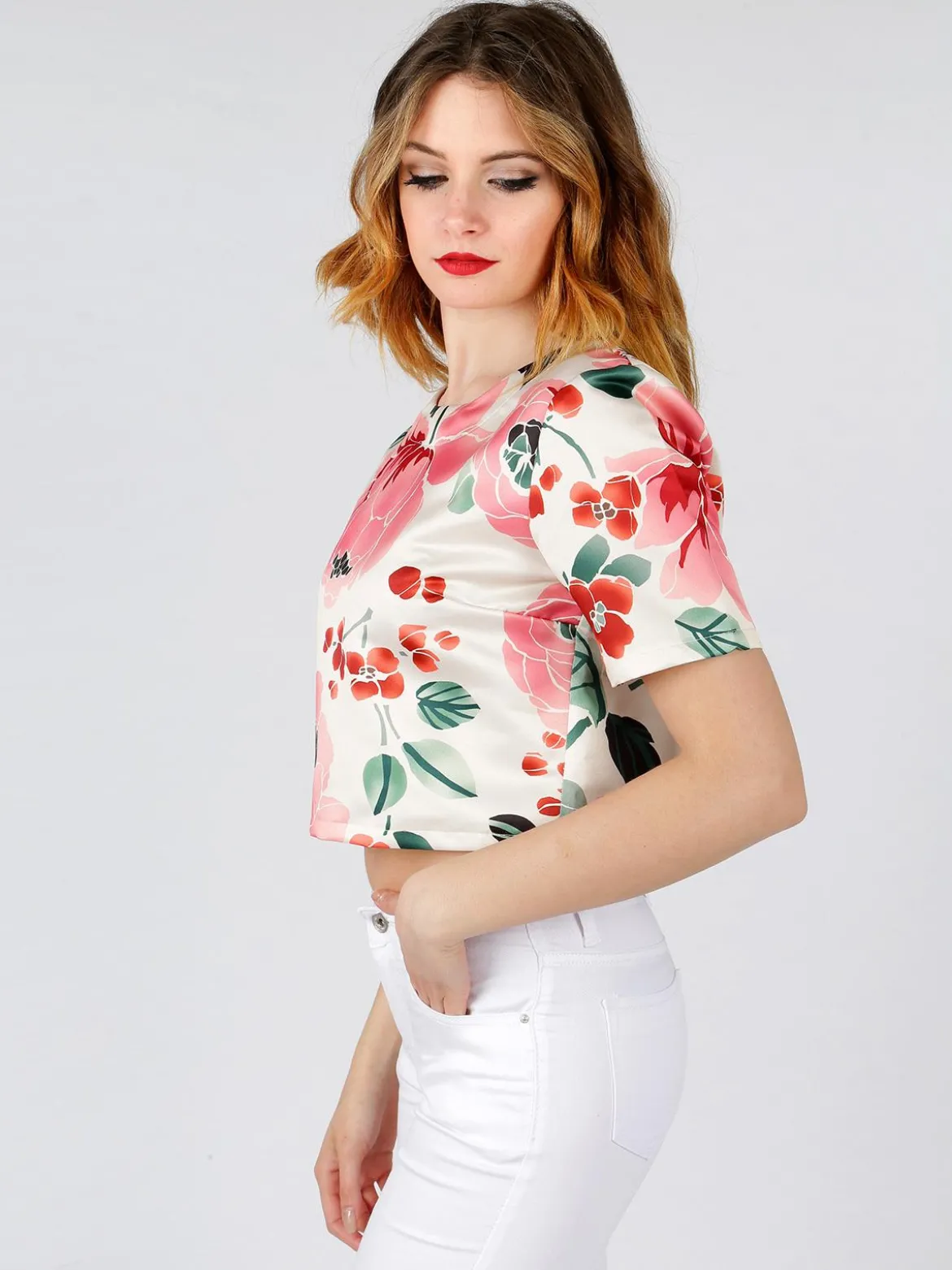 Solada T-shirt cropped fiorata con cerniera dietro