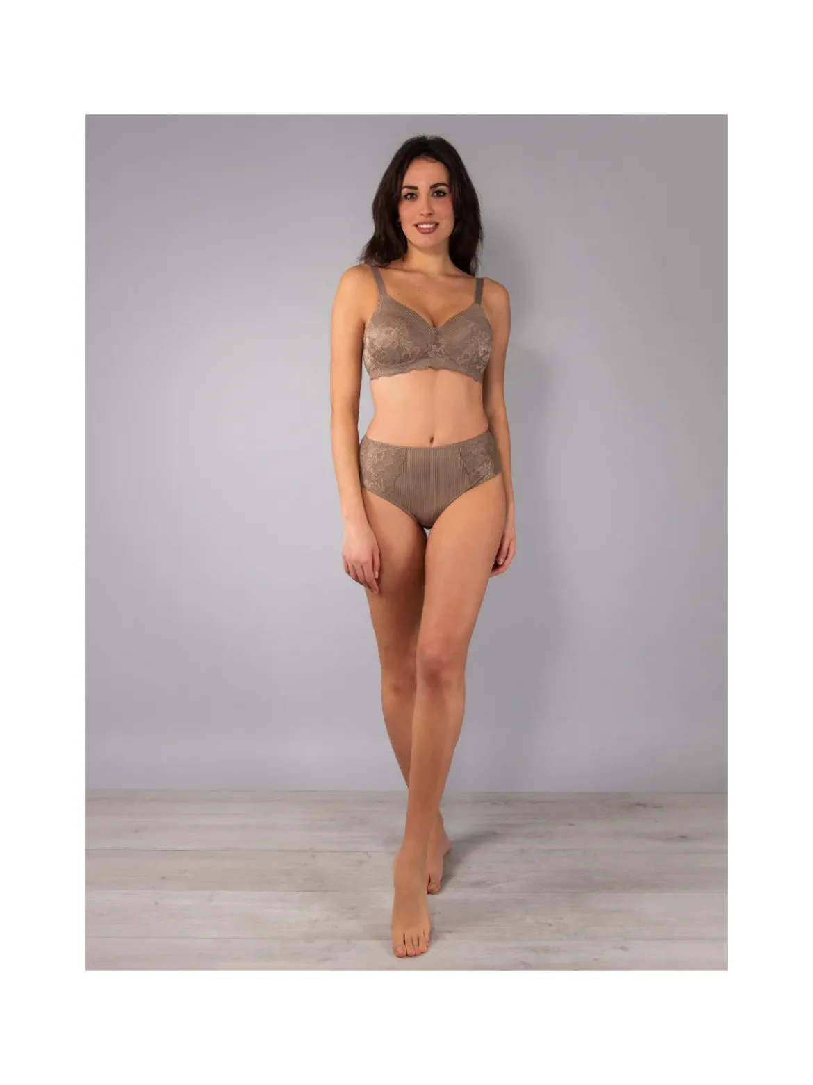 Verde Veronica AR16 Reggiseno imbottito preformato senza ferretto coppa D - fango